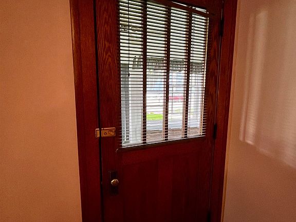 4th image of 1209 S Glass St