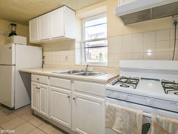 2nd image of 2101 N Tripp Ave