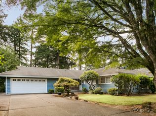 13220 Thoma Rd, Lake Oswego, OR 97034