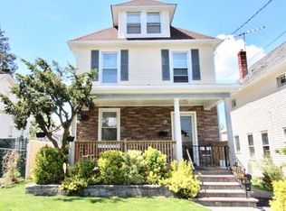 19 Lincoln Ave, White Plains, NY 10606
