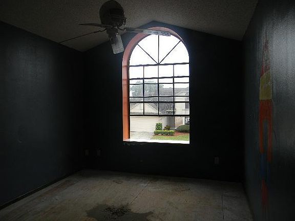 2nd image of 1551 Margarete Crescent Dr