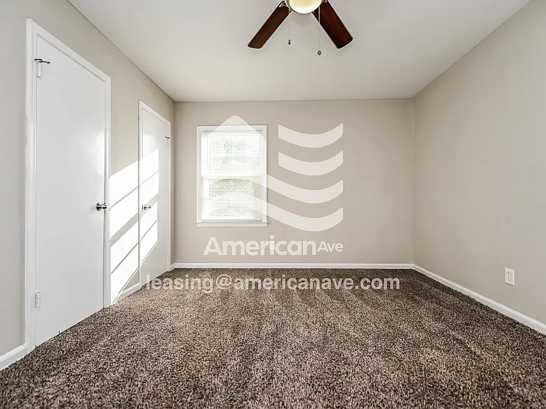 435964_007_wm_-_main_bedroom_13448446.jpg