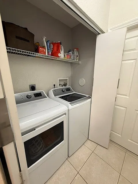 3 bed, 2.5 bath, 1398 sqft, $3,495 — Photo 2