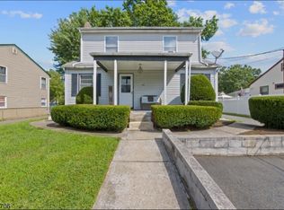32 Lakeside Ave, Haskell, NJ 07420