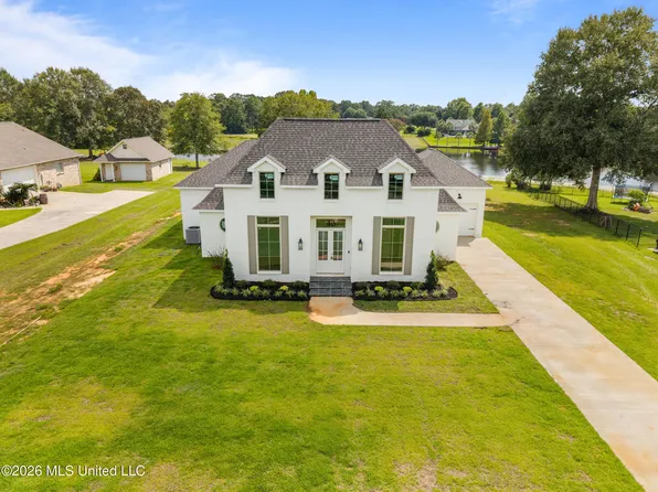 46 Long Lake, Carriere, MS 39426