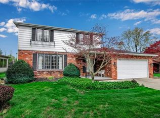 24 Rowley Holw, Cheektowaga, NY 14227