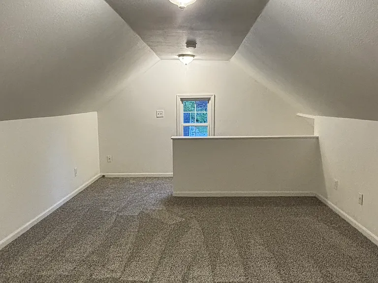1252 Corby Blvd — Photo 17