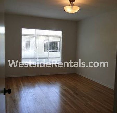 2nd image of 1824 Winona Blvd