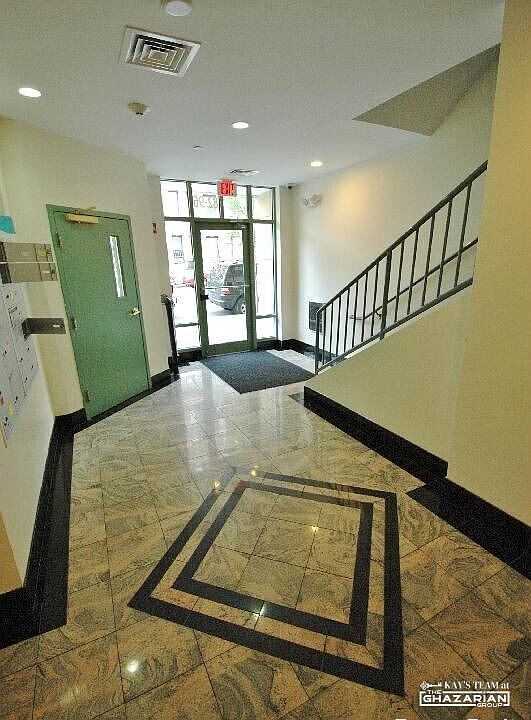 2nd image of 90 Westland Ave #308