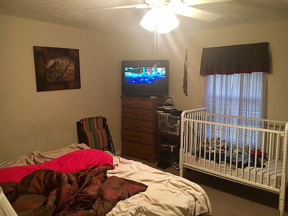 5th image of 1420 Salem Cir