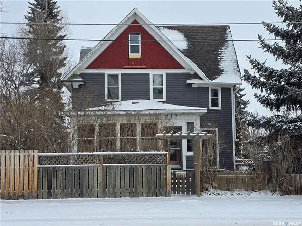 717 Coteau AVENUE, Weyburn, SK S4H 0G9