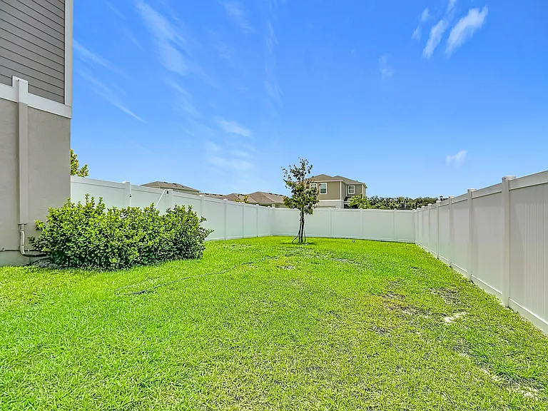 1504 Hummingbird Rd — Photo 41