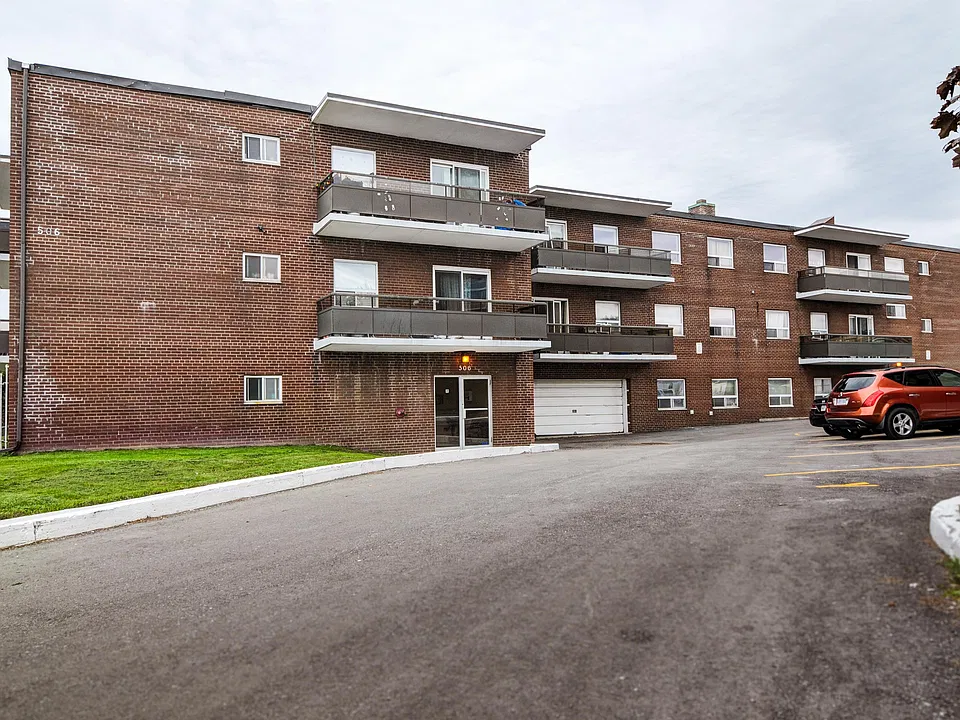506 Danforth Rd #207