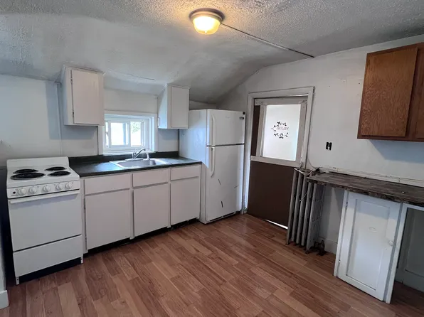 (undisclosed Address), Fulton, NY 13069