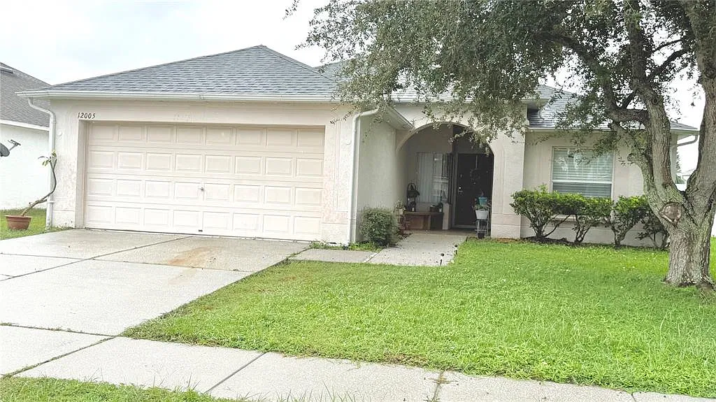 4 bed, 2.0 bath, 1544 sqft, $2,100 — Photo 1