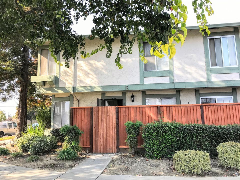 1st image of 601 Balfour Dr