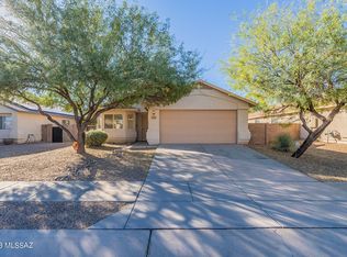 8136 E Snakeroot Dr, Tucson, AZ 85710