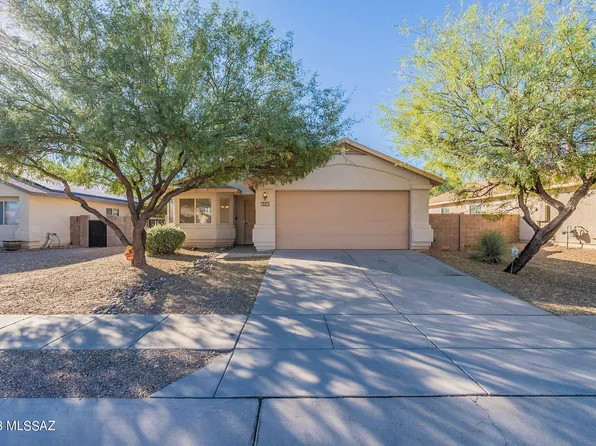 8136 E Snakeroot Dr, Tucson, AZ 85710