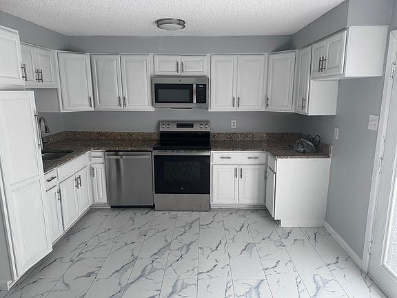 Kitchen with appliances