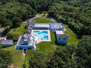 984 Noyac Path, Water Mill, NY 11976