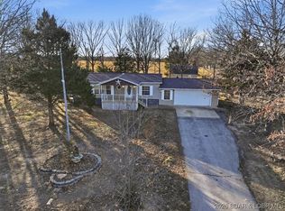 325 Brooks Ln, Linn Creek, MO 65052