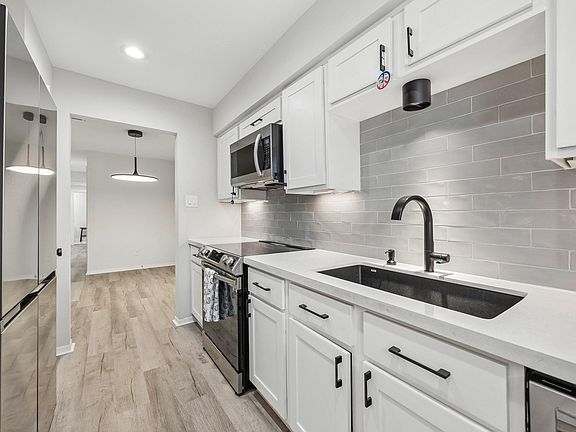 3rd image of 1201 Bering Dr APT 36