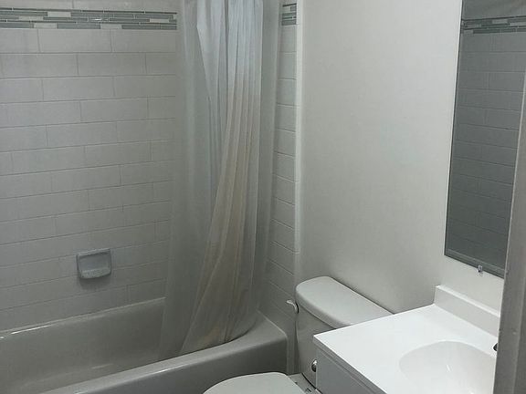 4th image of 101 Broderick St APT 302