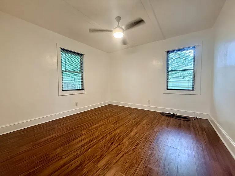 113 N Wright St — Photo 7
