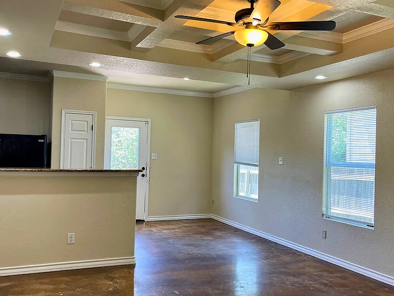 4832 Appleseed Ct — Photo 4