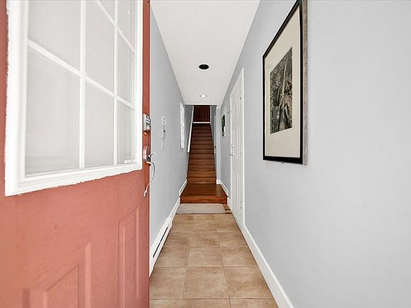 5th image of 16233 83rd Ave #18