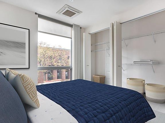4th image of 2500 N California Ave #1