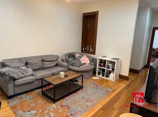 19-23 Gibbs St #2R, Brookline, MA 02446
