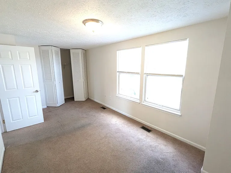 1390 David Ln — Photo 16