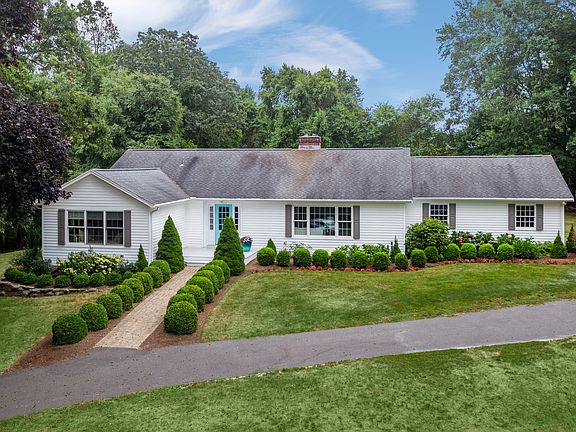 33 Yankee Peddler Path