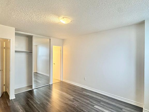 3rd image of 1625 Bloor St #420
