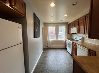 3437 Brighton St, Philadelphia, PA 19149