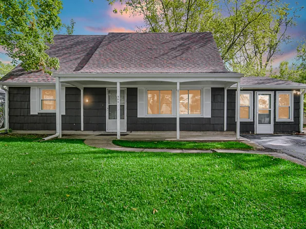 399 Stonehill Dr, Valparaiso, IN 46385