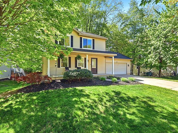 2nd image of 10899 Skylane Ct