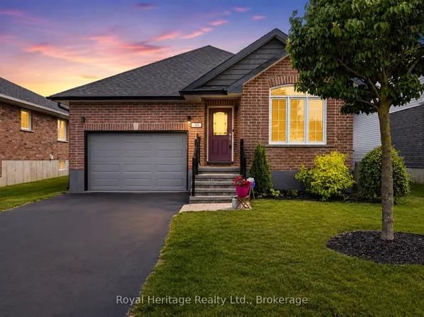 30 Springdale Dr, Kawartha Lakes, ON K9V 0J3
