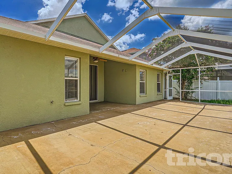 12755 Standbridge Dr — Photo 4