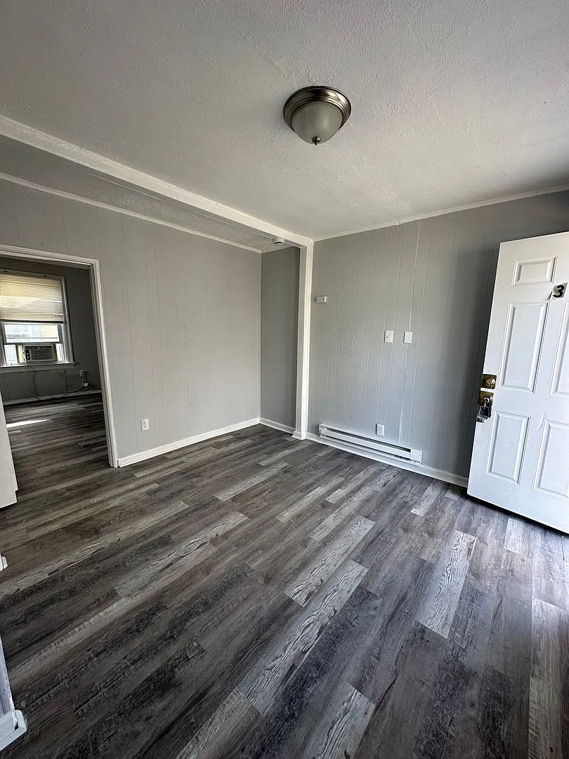 415 Kent Rd — Photo 2