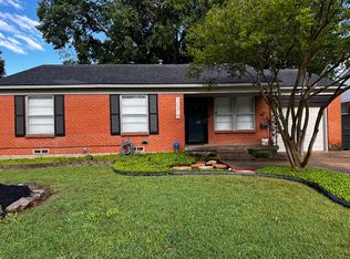 10319 Newcombe Dr, Dallas, TX 75228