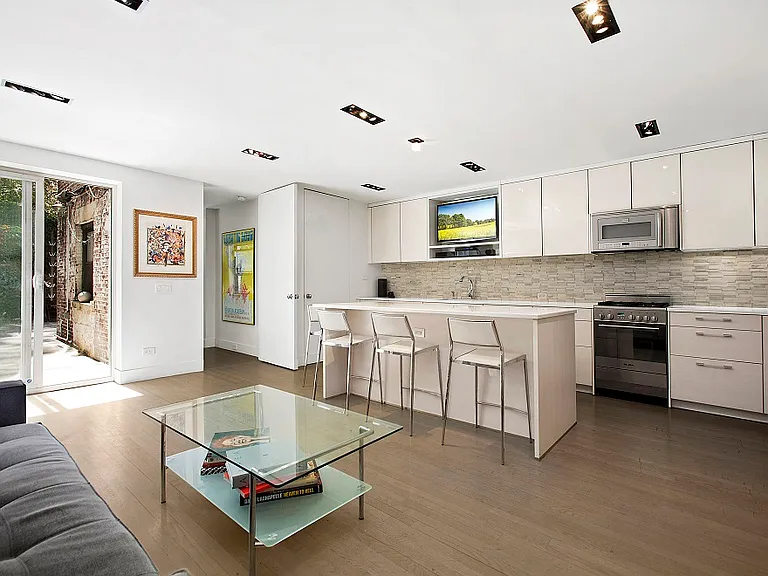 30 W 96th St #1 — Photo 1