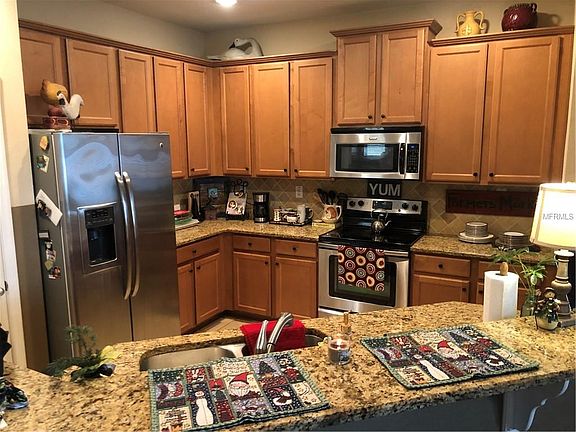 2nd image of 3550 Foxchase Dr