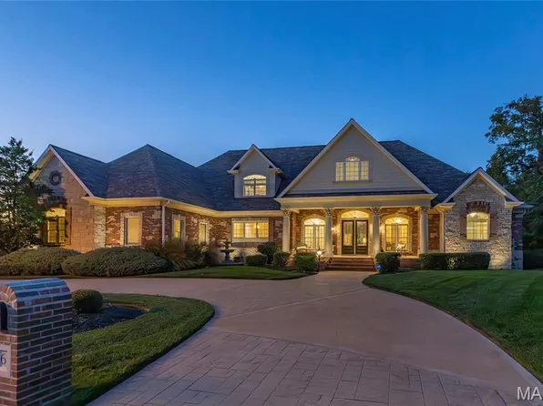 6 Hansen Mnr, Saint Charles, MO 63303