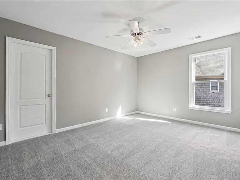230 Brookeivey Ln — Photo 24