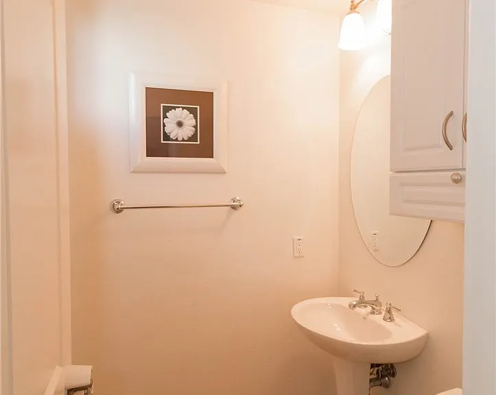 46 Meridian Dr — Photo 16