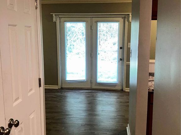 2nd image of 129 Meadowlark Dr #10984170