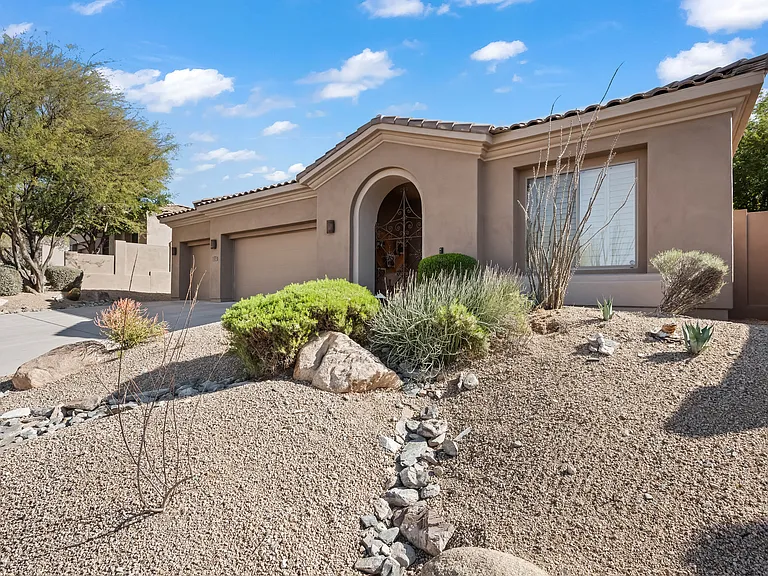 11479 E Beck Ln — Photo 85