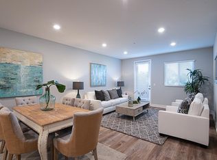 18535 Burbank Blvd APT 401, Tarzana, CA 91356